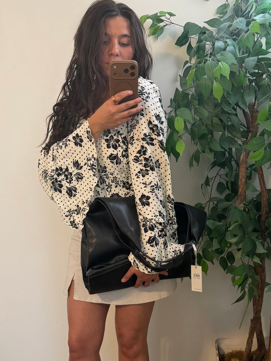Faye Hobo Bag